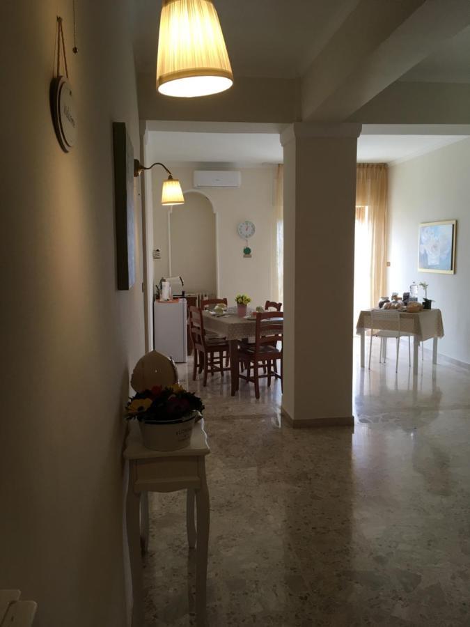 B&B Al Campanile Таранто Экстерьер фото