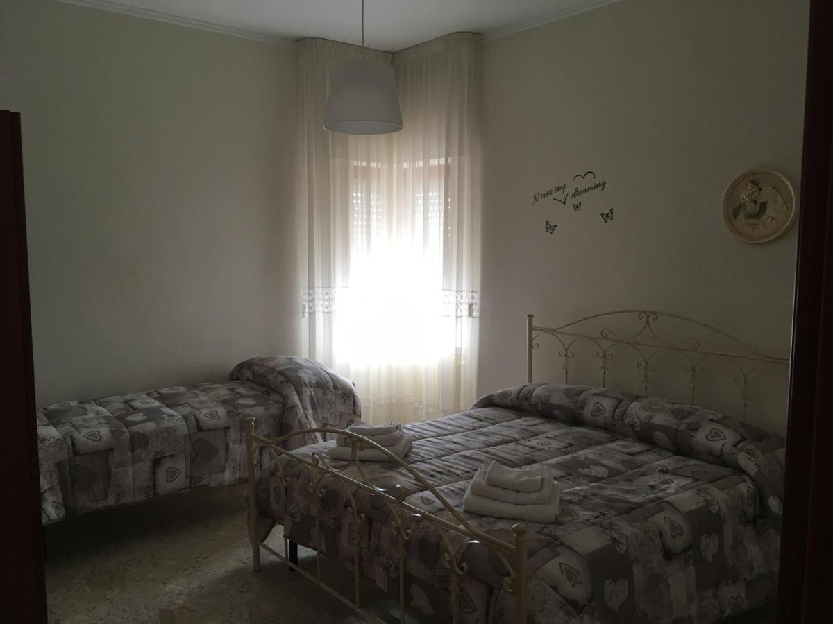 B&B Al Campanile Таранто Экстерьер фото
